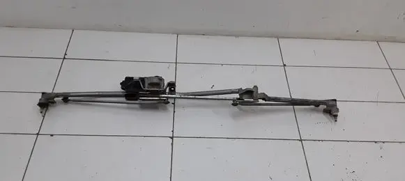 Opel Zafira A Front wiper linkage and motor