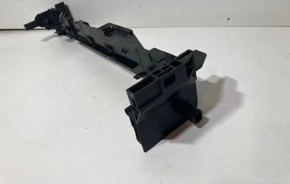 Mercedes-Benz GLC X253 C253 Radiator mount bracket A0995041800 7950124