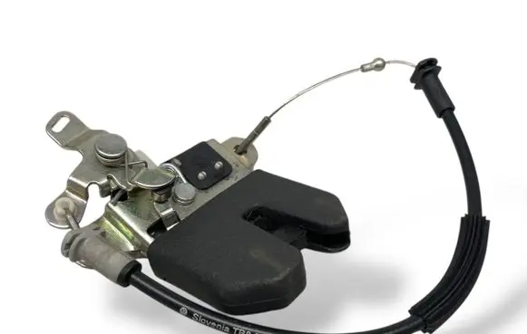 Skoda Superb B5 (3U) Loading door lock 3U5827505