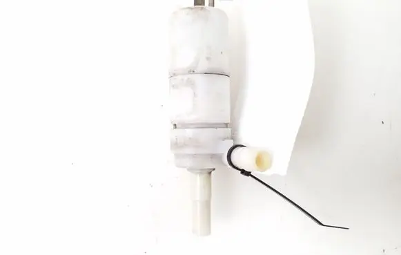 Audi A8 S8 D2 4D Windscreen/windshield washer pump 357955681