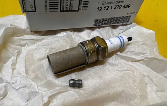 BMW 3 E30 Spark plug 12121279599 1279599