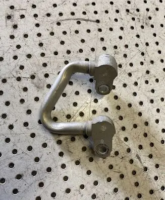 Toyota Hilux (AN10, AN20, AN30) Air conditioning (A/C) pipe/hose