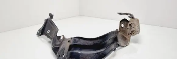 Mercedes-Benz C W203 Headlight/headlamp mounting bracket