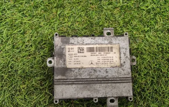 Mercedes-Benz GLK (X204) Xenon control unit/module A2048708326 A2048201085 A2044420903