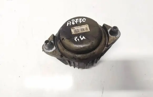 Mercedes-Benz E W212 Engine mount bracket a2122401917q1