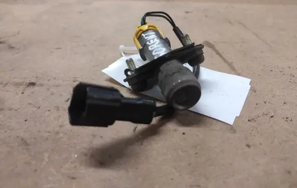 KIA Sorento Tailgate exterior lock 