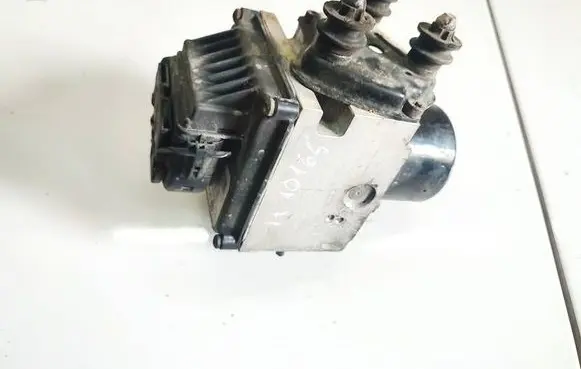 Volkswagen PASSAT B6 ABS Pump 3c0614095p
