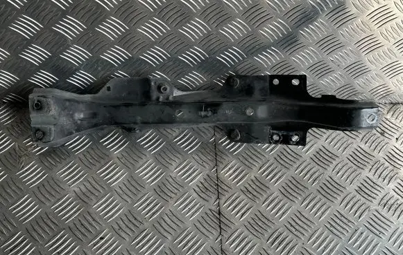 Nissan Leaf I (ZE0) Radiator support slam panel bracket 625E2