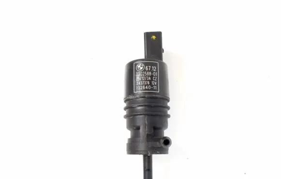 BMW X1 E84 Windscreen/windshield washer pump 7302588