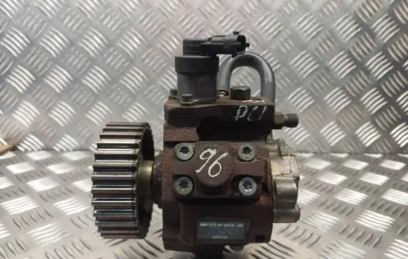 Renault Scenic II - Grand scenic II Fuel injection high pressure pump 0445010148 H8200561664 0928400694