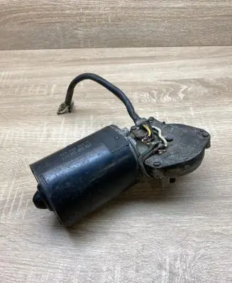 Mercedes-Benz E W123 Wiper motor 0390341076