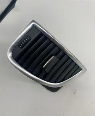 Audi Q7 4L Dashboard side air vent grill/cover trim 4L0820901