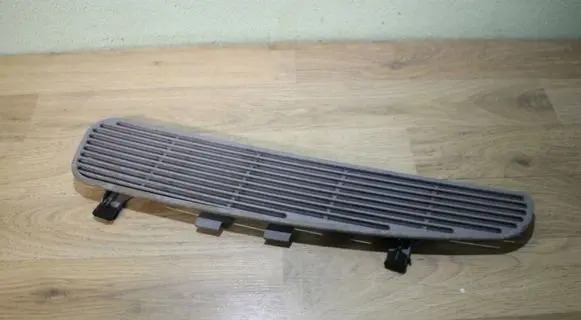 BMW 5 E39 Parcel shelf grill 8172424