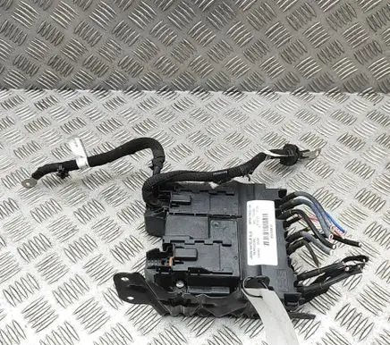 Peugeot 3008 II Fuse module 9822465180