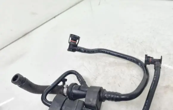 BMW 1 E81 E87 Vacuum line/pipe/hose 1435982 7525068