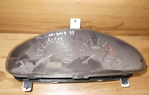 Mitsubishi Carisma Speedometer (instrument cluster) mr308415 98dx