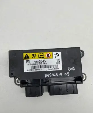 Opel Insignia A Airbag control unit/module 13503645 AS36M5T082870575