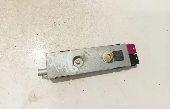 Mercedes-Benz C AMG W204 Antenna control unit a2048200089