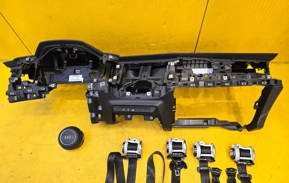 Audi A1 Dashboard 82B857003G