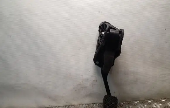 Clutch pedal