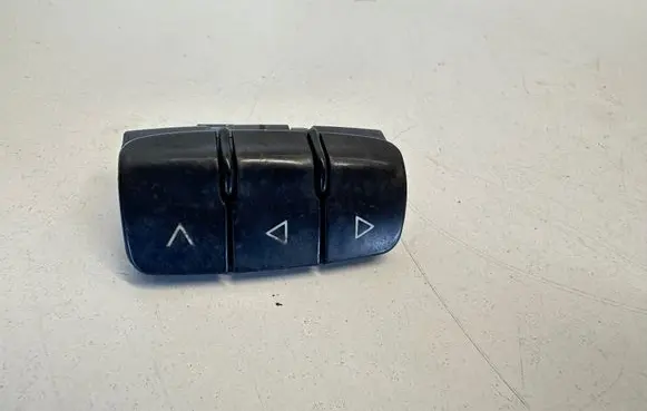 Audi A6 S6 C5 4B Steering wheel buttons/switches 4B0951527K 119440100