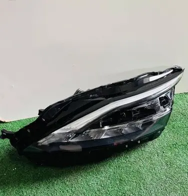 Nissan Qashqai J12 Headlight/headlamp 1008D02J