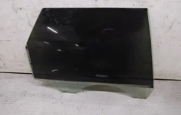 Volvo V50 Rear door window glass