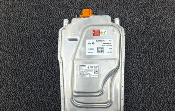 Porsche Taycan 9J1 Auxiliary heating control unit/module 9J1963507F 122R000550 10R068485