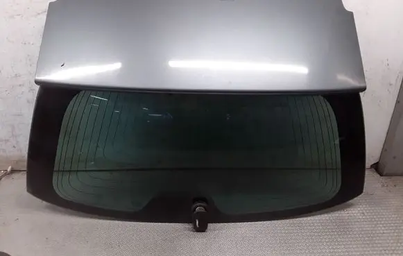 Peugeot 407 Opening tailgate glass 