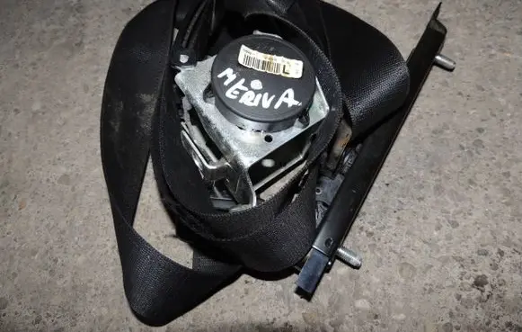Opel Meriva A Front seatbelt