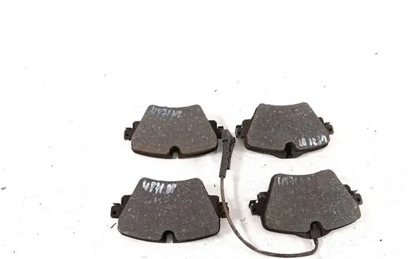 BMW 2 F46 Brake pads (front) 8867481