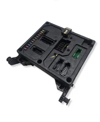 Volkswagen Sharan Fuse module 7M3962258L