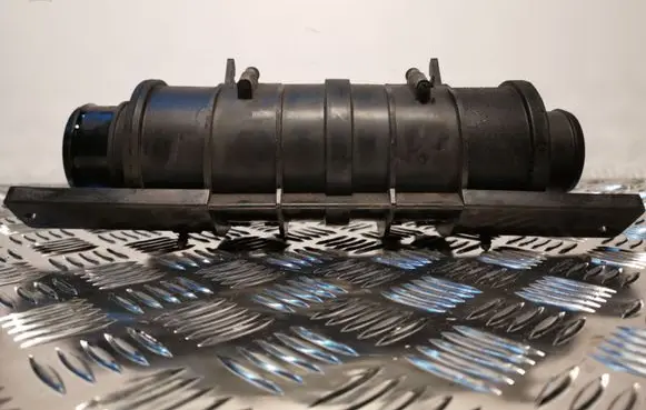 Jeep Grand Cherokee Air intake duct part 52014695AA