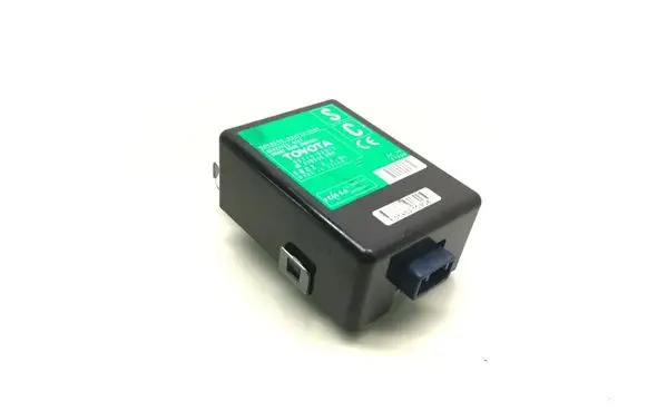 Toyota Avensis T270 Other control units/modules 89740-05070 61B655-000