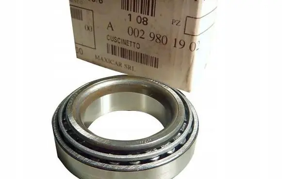 Mercedes-Benz E W124 Front wheel hub 002