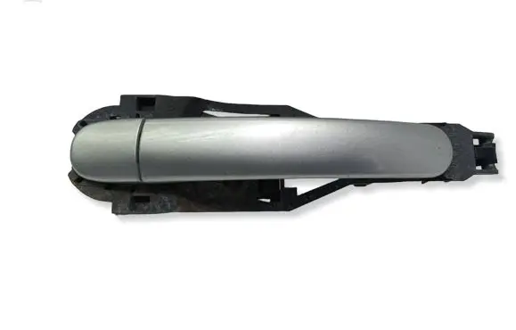 Volkswagen PASSAT B5.5 Rear door exterior handle 