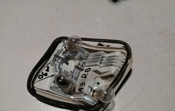Audi A3 S3 8P Tail light bulb cover holder 27778008 277722