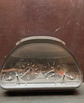 BMW 7 E38 Speedometer (instrument cluster) 87001294 87001829 E29500