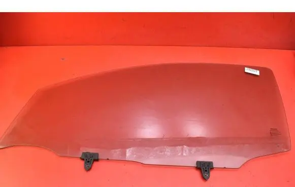 Nissan Qashqai Front door window glass four-door 