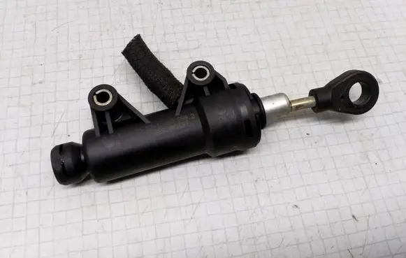 BMW 3 E46 Clutch slave cylinder 215211638992