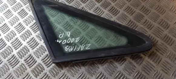 Opel Zafira A Front triangle window/glass 