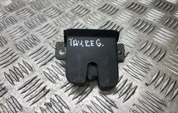 Volkswagen Touareg I Tailgate/trunk/boot lock/catch/latch