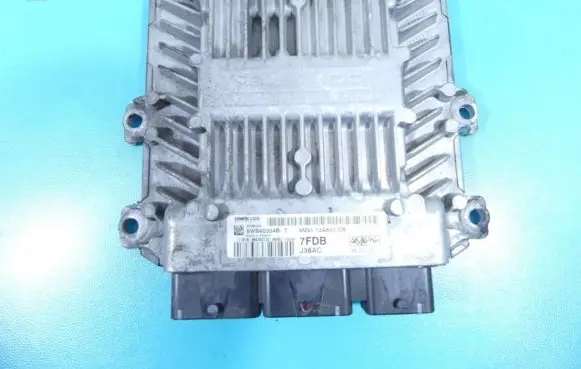 Ford Focus Engine control unit/module ECU 8M51-12A650-CB IMPRK1344303
