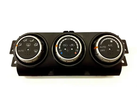 Nissan X-Trail T31 Interior fan control switch 275003UP0B