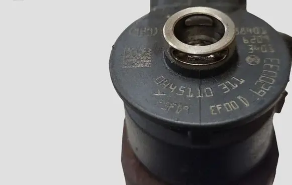 Peugeot 308 Fuel injector 0445110311