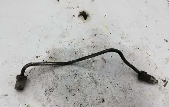 Toyota Avensis Verso Fuel injector supply line/pipe NOCODE