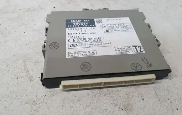 Lexus RX 450H Keyless (KESSY) go control unit/module 8999048081 2325005134