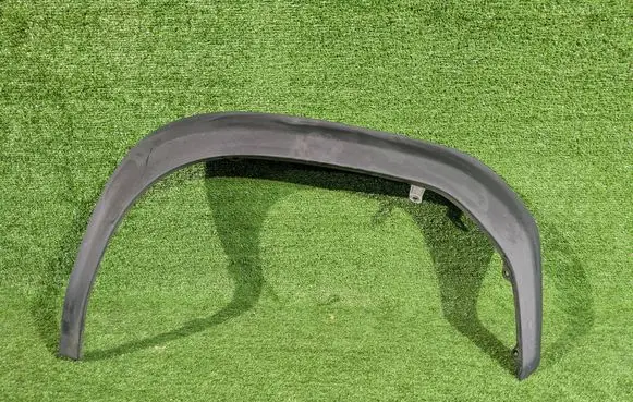 Toyota Yaris Cross Fender trim (molding) 