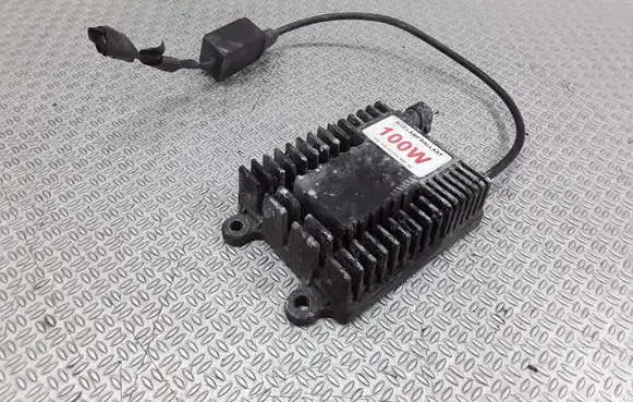 Volvo V70 Xenon control unit/module 