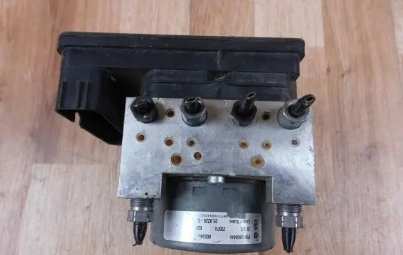 Jeep Compass ABS Pump P04726568AI 00534550950 534550950